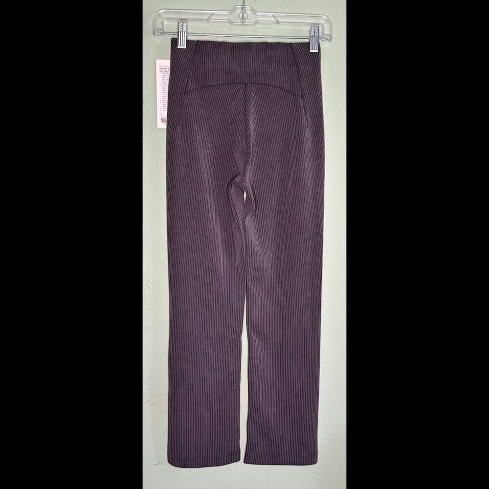 NWT Lululemon Ribbed Softstreme Zip-Leg HR crop 25" Size 2
